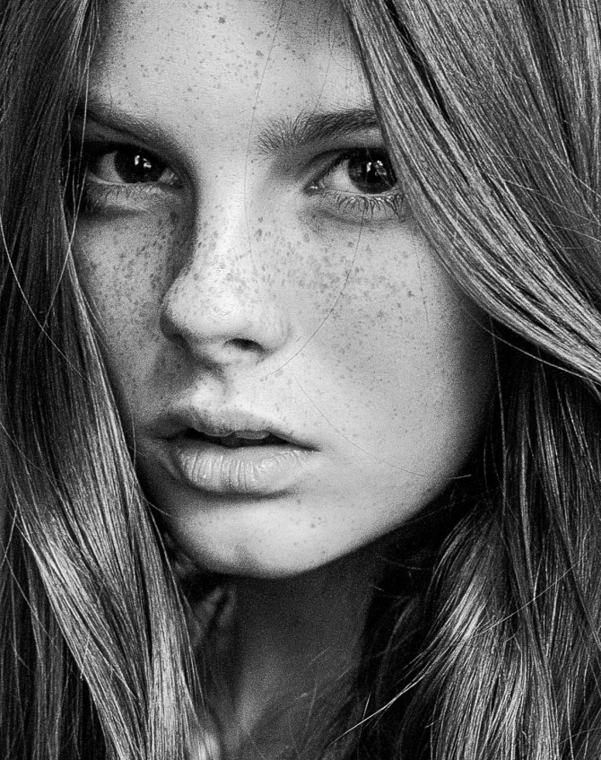 Chanel  -front