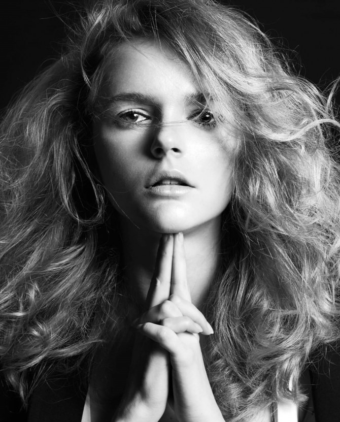 Natalia Wrobel - front