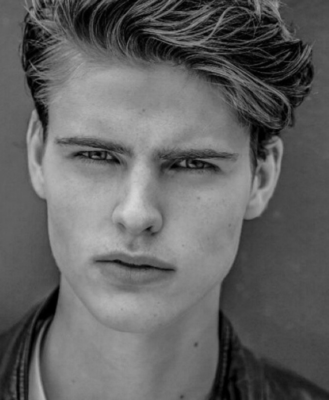 Chris Overgaard-Front